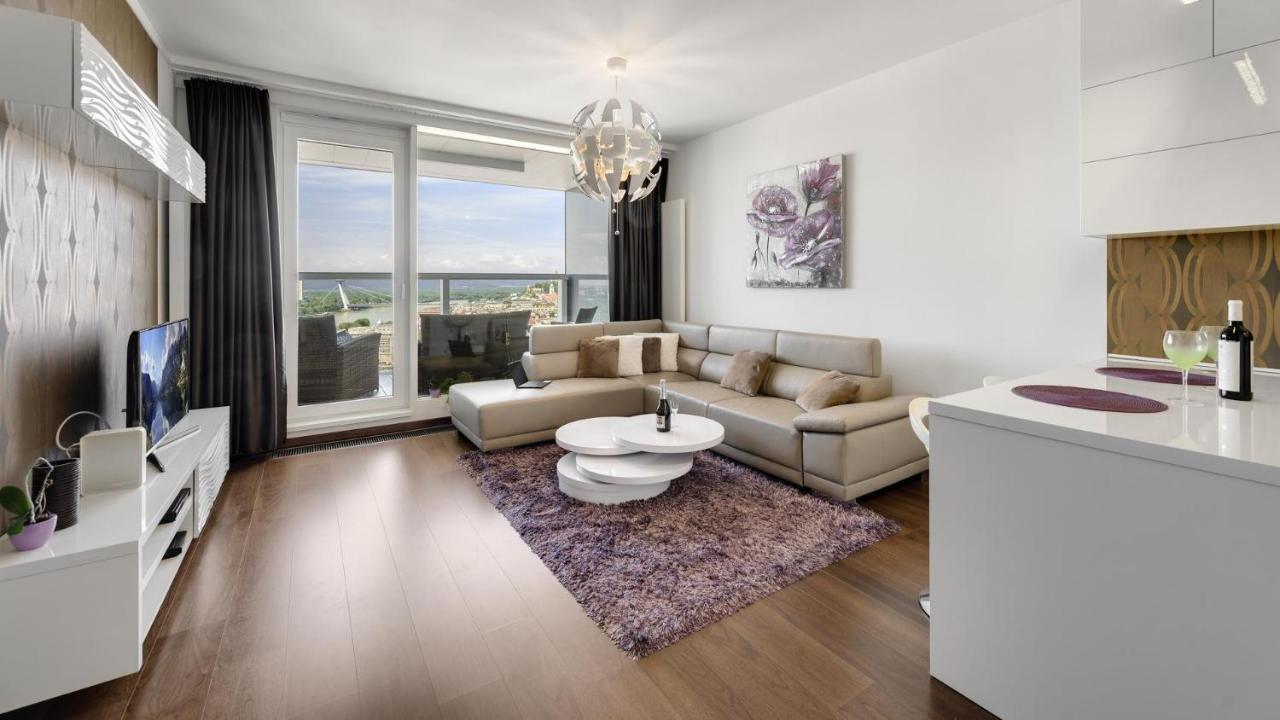 Panorama - Sunset And Castle View, 22Nd Floor, Garage, Ac Apartment Bratislava Exterior photo