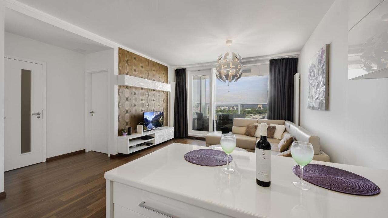 Panorama - Sunset And Castle View, 22Nd Floor, Garage, Ac Apartment Bratislava Exterior photo