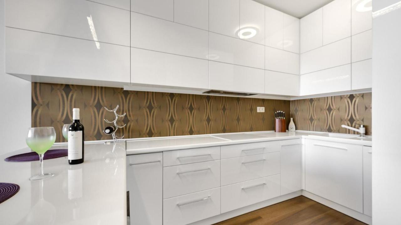 Panorama - Sunset And Castle View, 22Nd Floor, Garage, Ac Apartment Bratislava Exterior photo
